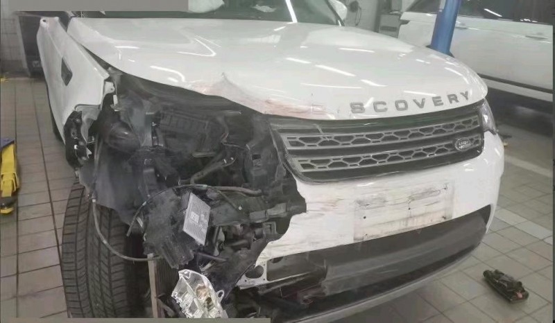 事故車哈爾濱市19年路虎路虎發(fā)現(xiàn)SUV