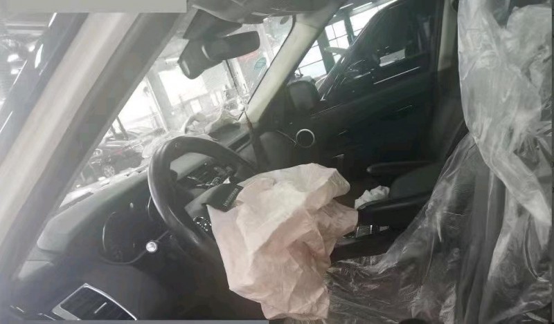 事故車哈爾濱市19年路虎路虎發(fā)現(xiàn)SUV