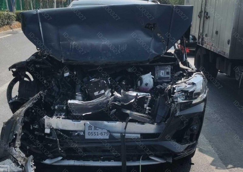 事故車合肥市22年奧迪奧迪Q5LSUV