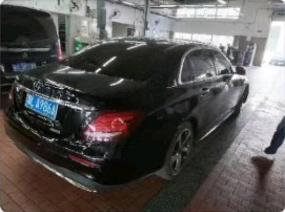 事故車郴州市19年奔馳奔馳E級中型車