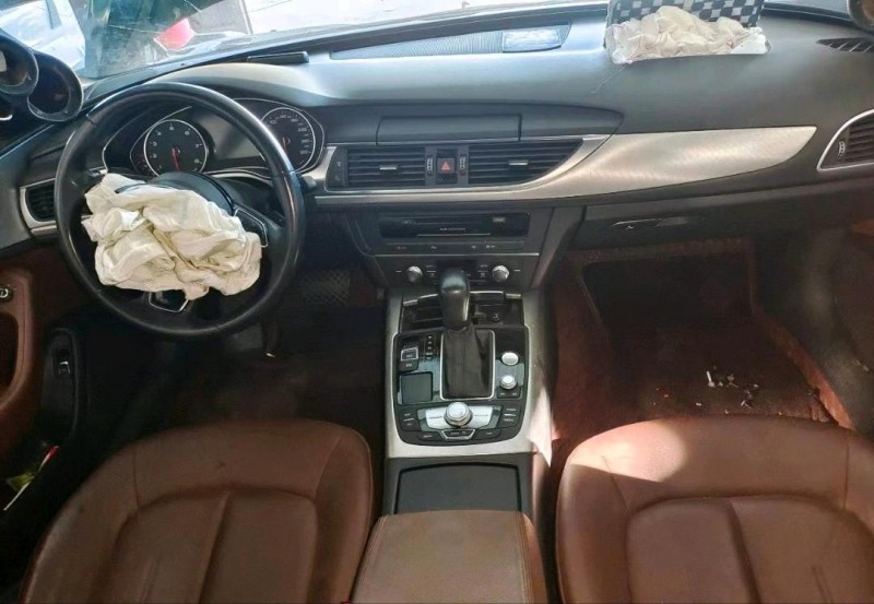 事故車廣州市18年奧迪奧迪A6L中型車