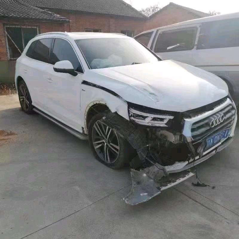 點(diǎn)擊打開原圖 奧迪事故車